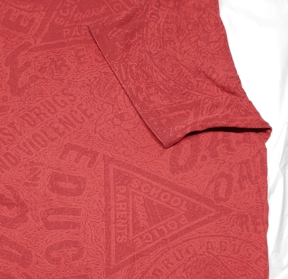 Vintage DARE All Over Print Dyed Red Men's Graphic T-Shirt Fruit Of The Loom 3XL - Picture 4 of 10